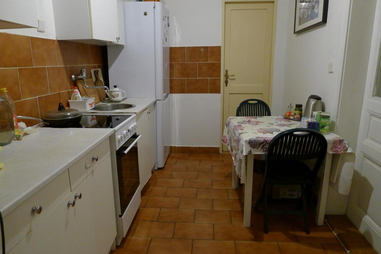 Cozy Modest Room For 2 Or 3 Persons Πράγα Εξωτερικό φωτογραφία